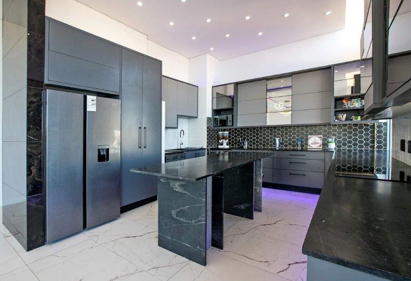 3 Bedroom Property for Sale in Table View Western Cape